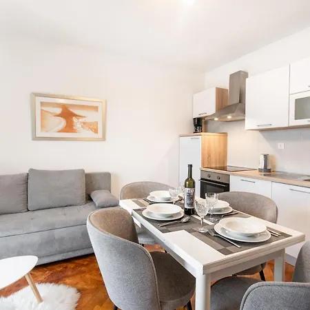 Apartments Villa Luce Makarska Exterior photo