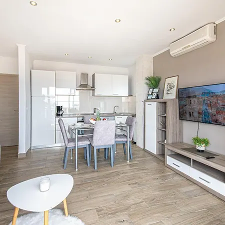 Apartments Villa Luce Makarska Exterior photo