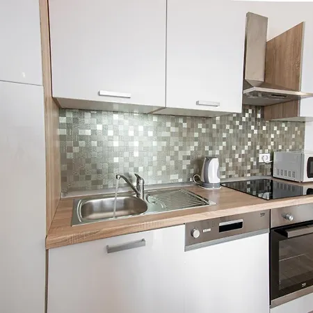 Apartments Villa Luce Makarska Exterior photo