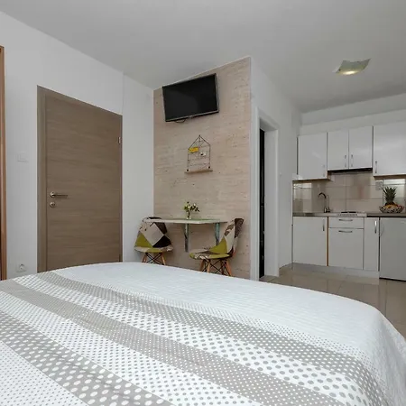 Apartments Villa Luce Makarska Exterior photo
